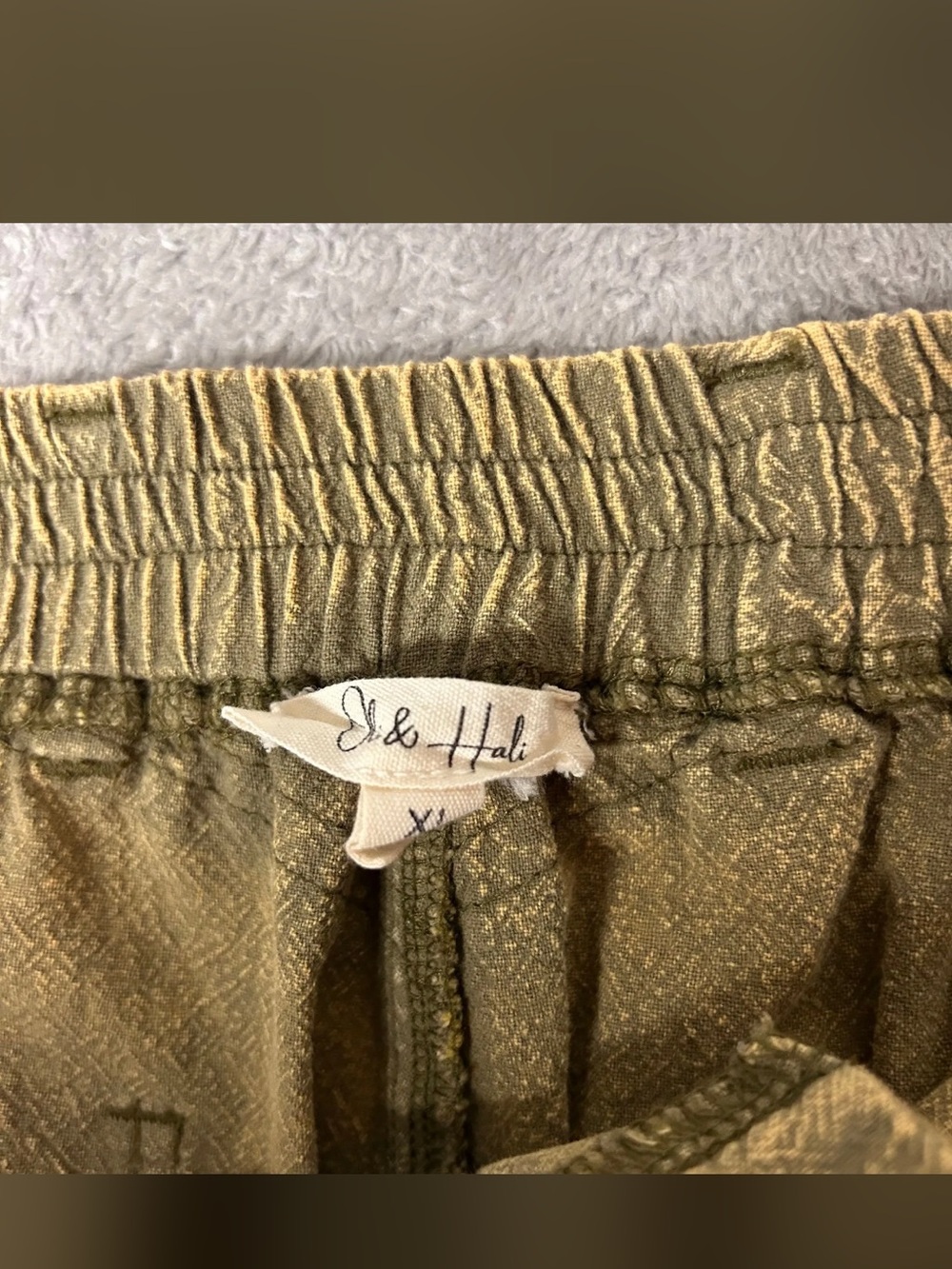 Oli and Hali washed Star Patch Pants - Picture 2 of 7